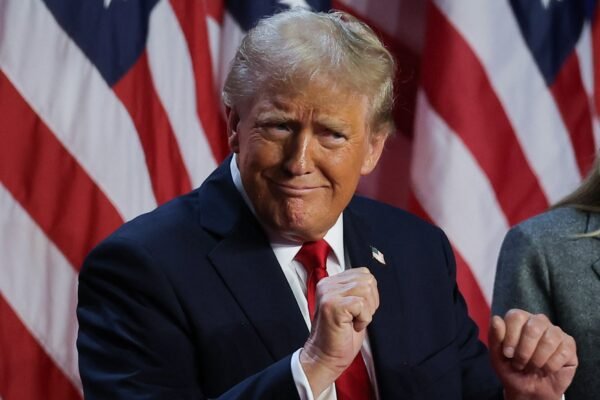 Trump cria sua ‘memecoin’ e valor dispara; entenda se presidente dos EUA pode criar uma criptomoeda