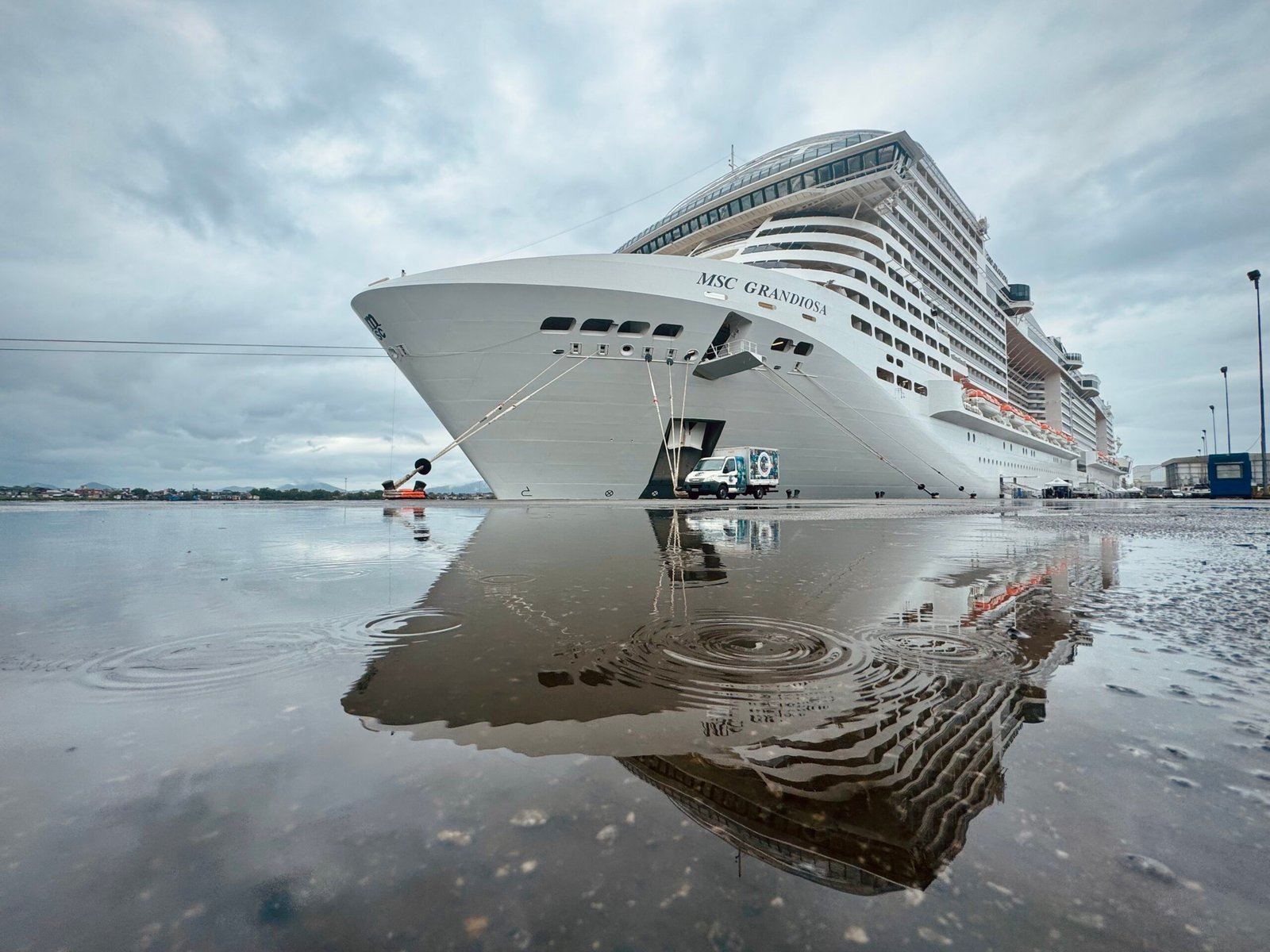 Surto de norovírus a bordo do MSC Grandiosa: 127 passageiros são infectados durante viagem