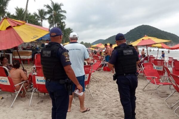 Operação Verão de Fiscalização atua em mais de mil ocorrências nas praias de Guarujá, SP