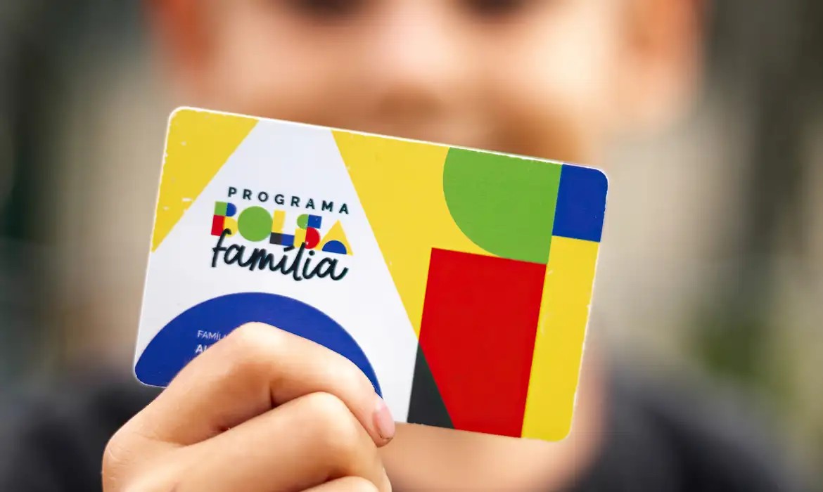 Empresária de Nova Serrana (MG) desabafa nas redes sociais sobre falta de mão de obra