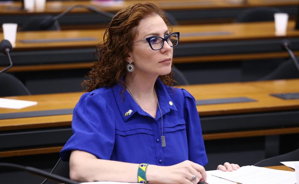 Tribunal eleitoral cassa o mandato de Zambelli
