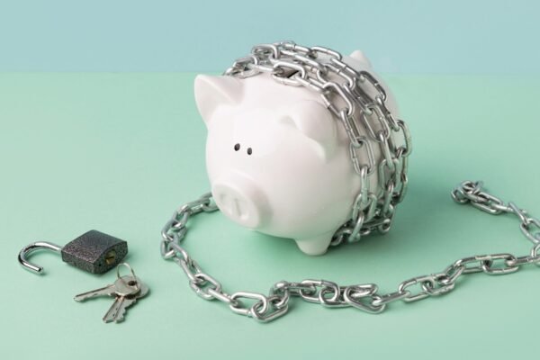 Brasileiros têm R$ 8,7 bi esquecidos em contas bancárias