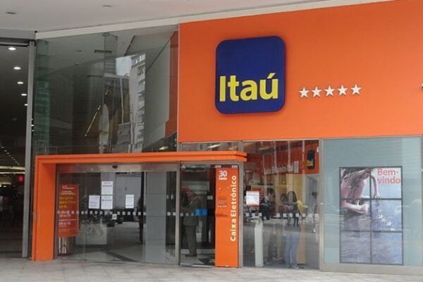 Itaú aumenta projeção da Selic a 15,75% ao ano, em 2025