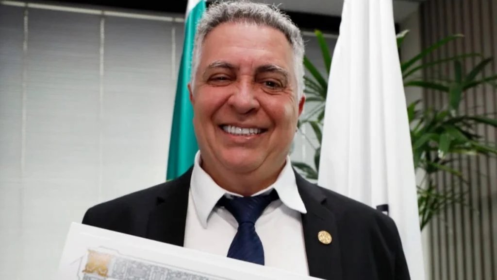 Prefeito licenciado de Belo Horizonte, Fuad Noman é extubado e apresenta melhora