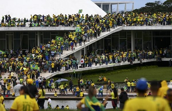 Lula planeja cerimônia para lembrar o 8 de janeiro Lula planeja cerimônia para lembrar o 8 de janeiro
