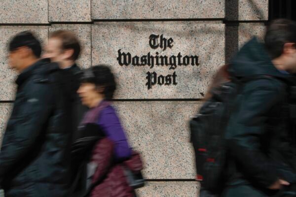 Crítica a bilionários e a Trump: veja a charge que motivou pedido de demissão no ‘Washington Post’