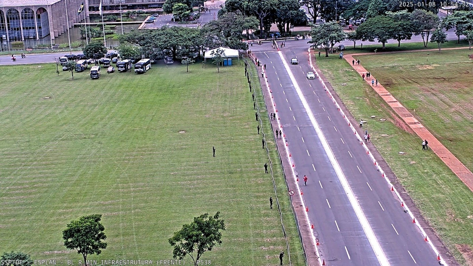 Ato de Lula reúne apenas 1,2 mil pessoas em Brasília