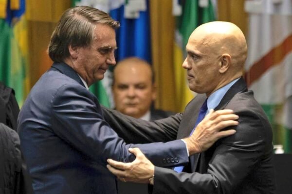 Moraes não autoriza ida de Bolsonaro à posse de Trump