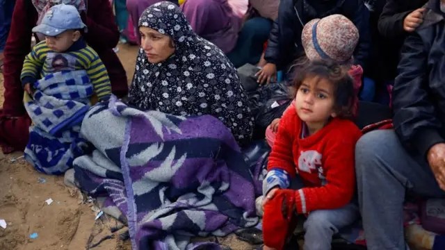 As reações à proposta de Trump de transferir habitantes de Gaza para o Egito e a Jordânia