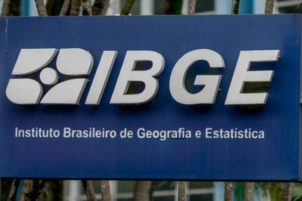 IBGE avalia entrar na Justiça por ‘mentiras’ de funcionários e sindicatos