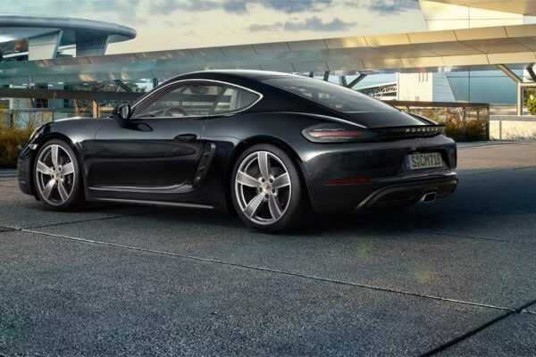 IPVA mais caro do Brasil permitiria a compra de dois Porsches; entenda
