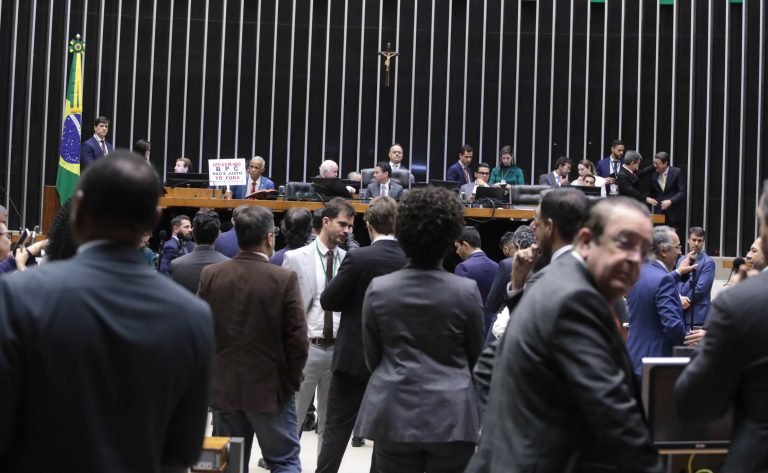 Congresso possui 55 vetos para analisar no retorno das atividades legislativas