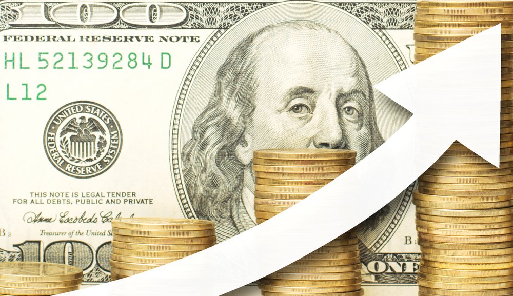Brasil registra maior saída de dólar do mercado desde a pandemia