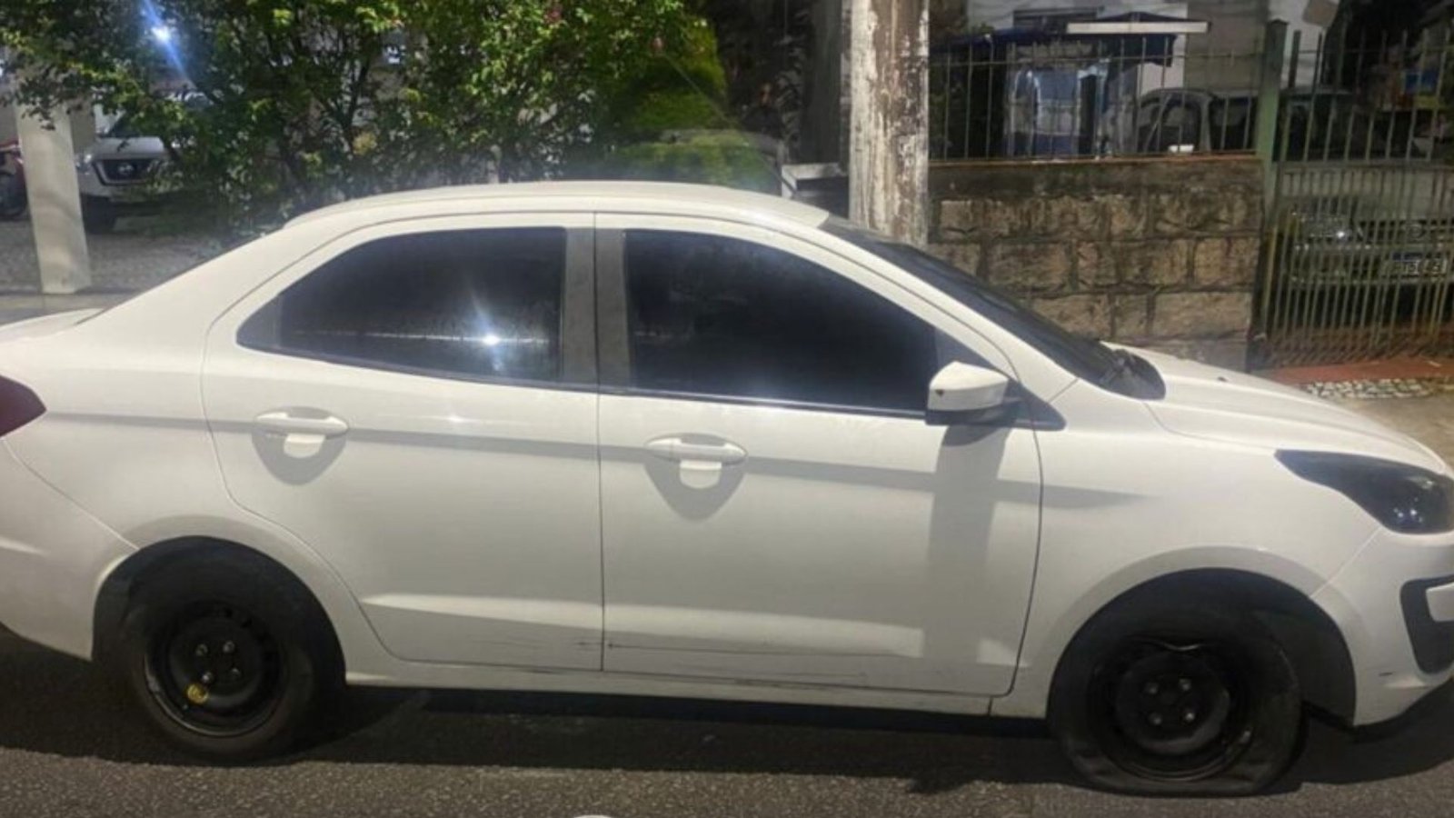 PM prende criminoso após perseguição e recupera carro de motorista de app