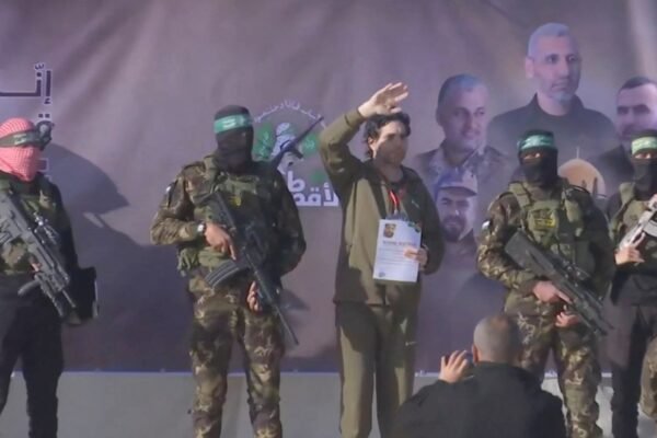 Hamas liberta reféns israelenses em nova rodada do acordo de cessar-fogo em Gaza