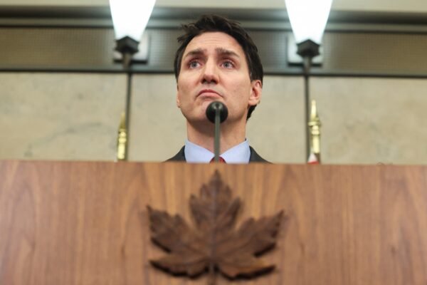 Reações de Canadá, México e China a tarifas de Trump podem dar início a ‘guerra comercial destrutiva’