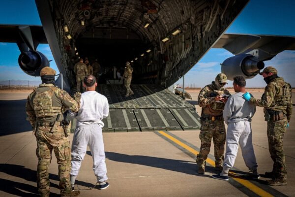 Trump manda para Guantánamo imigrantes sem antecedentes criminais