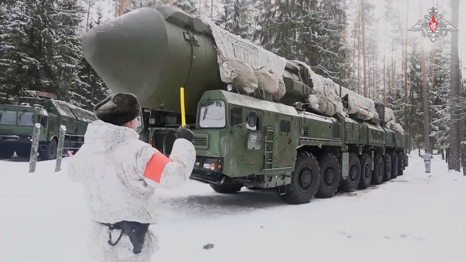 Rússia faz exercícios militares com míssil balístico intercontinental