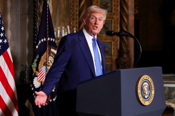 Trump diz que presença de Zelensky em negociações pelo fim da guerra na Ucrânia não é ‘muito importante’