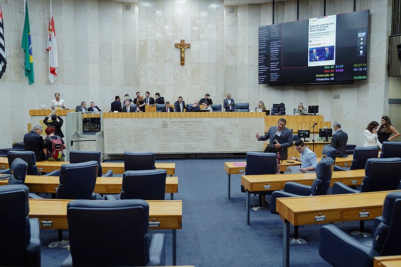 Plenário abre espaço para debate; confira alguns temas discutidos na sessão desta quarta