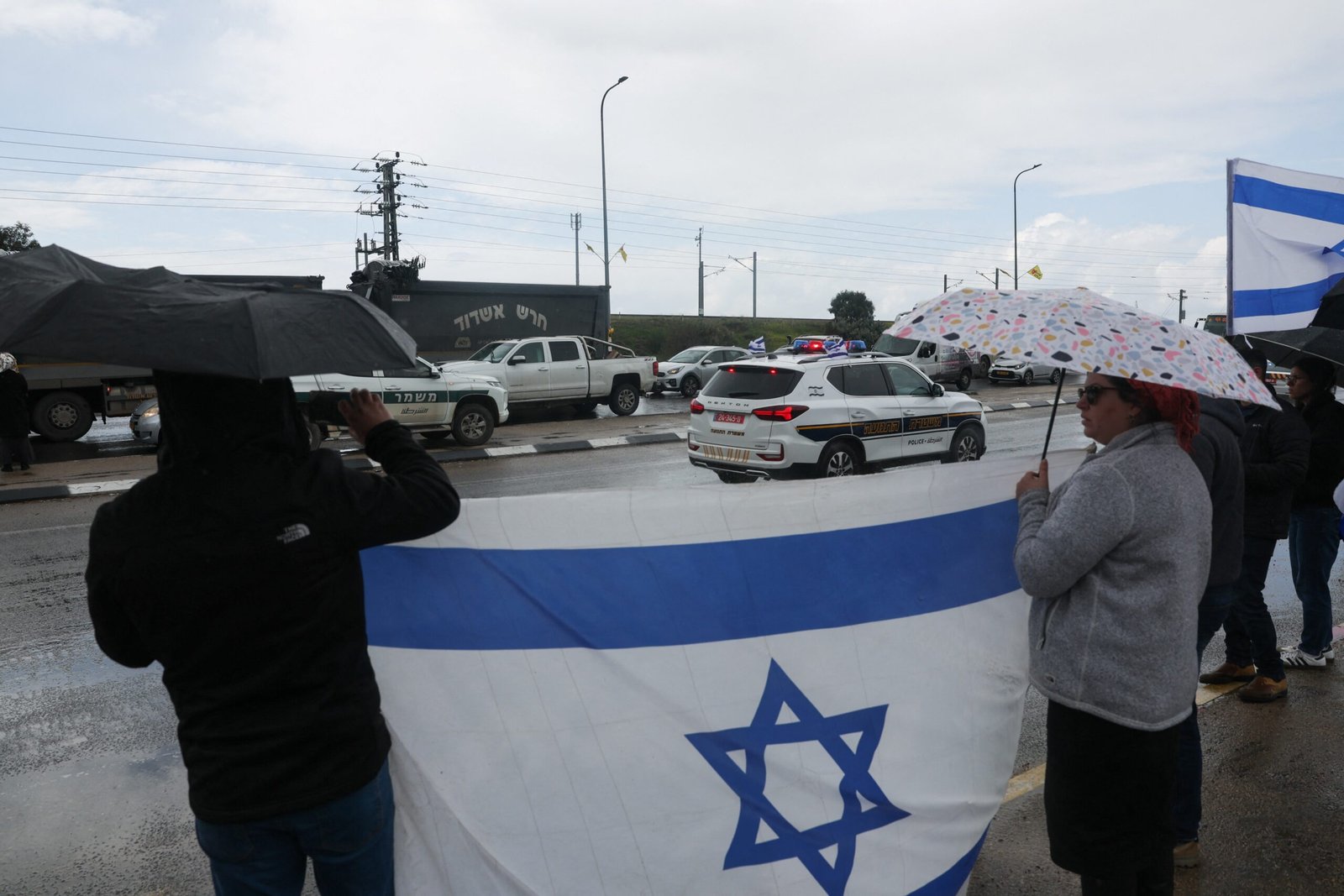 Hamas devolverá os corpos de mais 4 reféns israelenses em troca da libertação de prisioneiros palestinos nesta quinta (27)