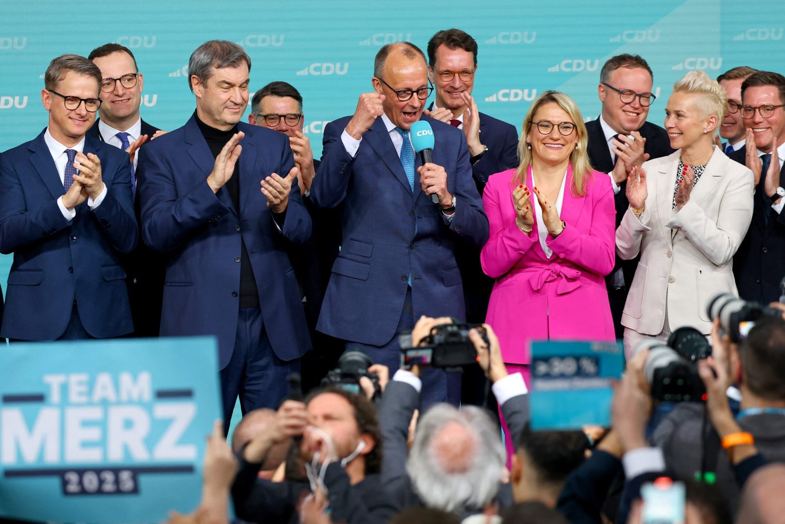 Conservadores vencem eleição na Alemanha, e extrema direita tem ascensão recorde