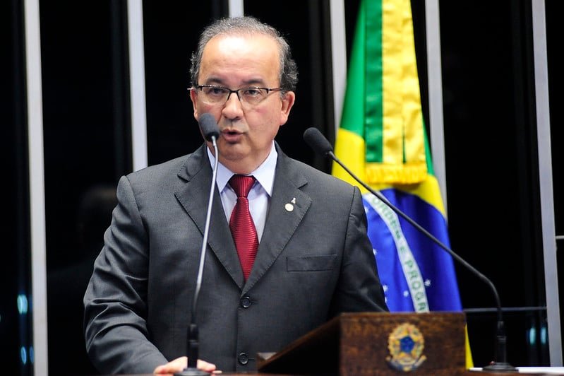 Governador de Santa Catarina sanciona lei ‘anti-MST’