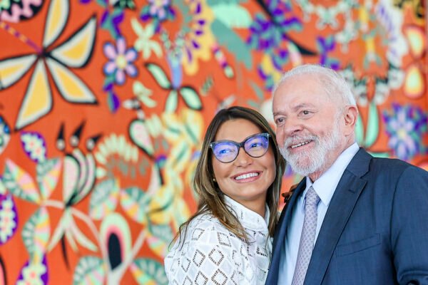 Janja é alvo de críticas de ministros do STF