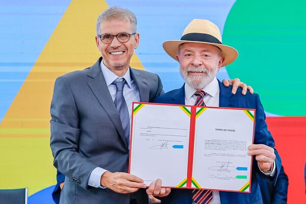 ‘Sidônio está acabando com a imagem de Lula’, diz Ciro Nogueira