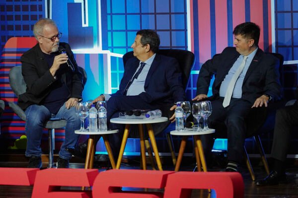 Câmara Municipal de São Paulo participa de cerimônia de posse do novo presidente do SETCESP