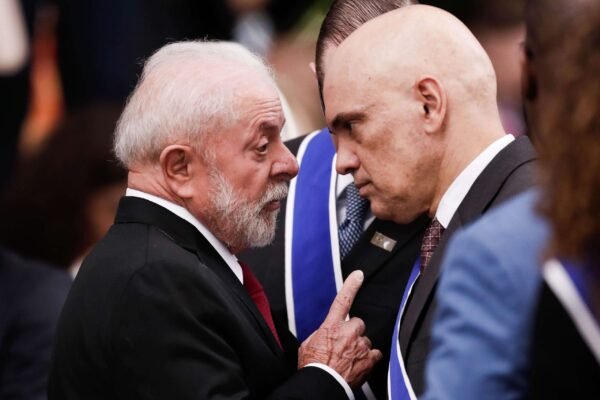 Em meio à visita de órgão da OEA ao Brasil, contas bloqueadas por Moraes nas redes voltam a funcionar