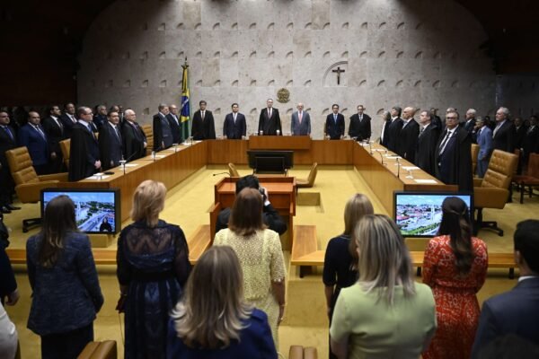 Voto de Edson Fachin mantém restrição às operações da polícia nas favelas do RJ