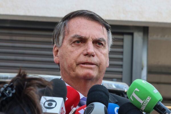 A carta da oposição sobre a denúncia contra Bolsonaro