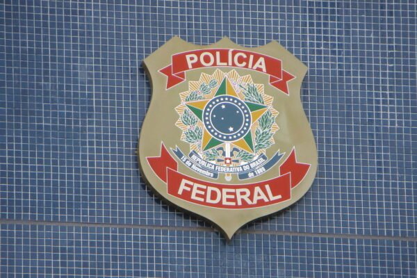 Presidente do PSDB é alvo de operação da Polícia Federal