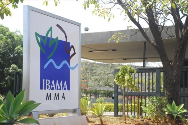 Ibama retira veto à transferência de petróleo entre navios
