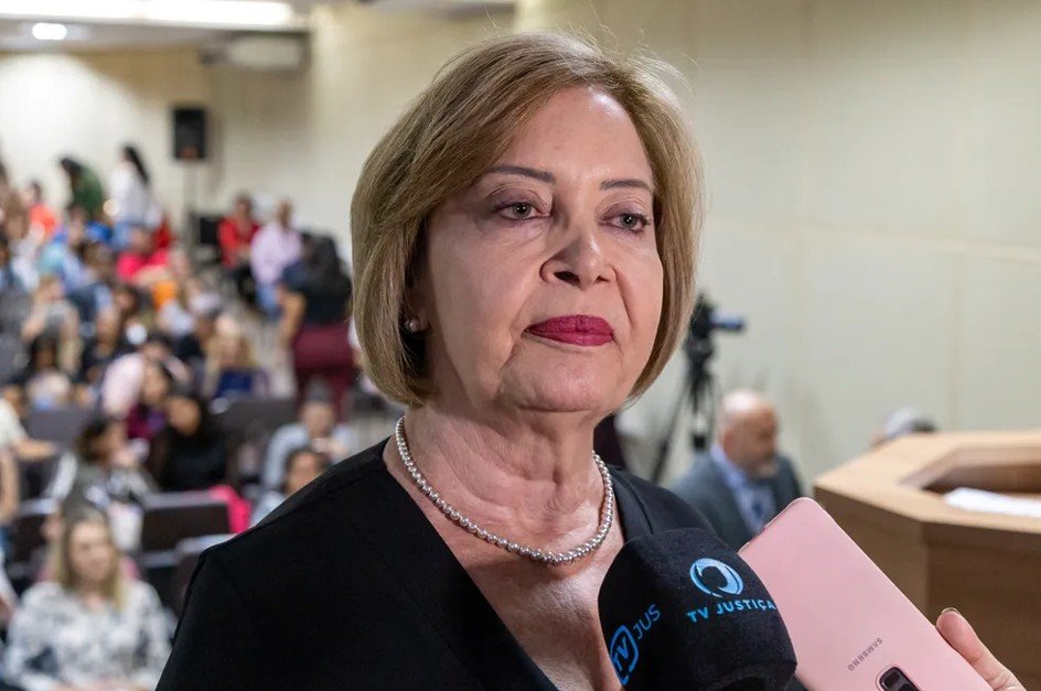 STF quer explicações sobre ‘vale-peru’, auxílio de R mil para juízes de MT