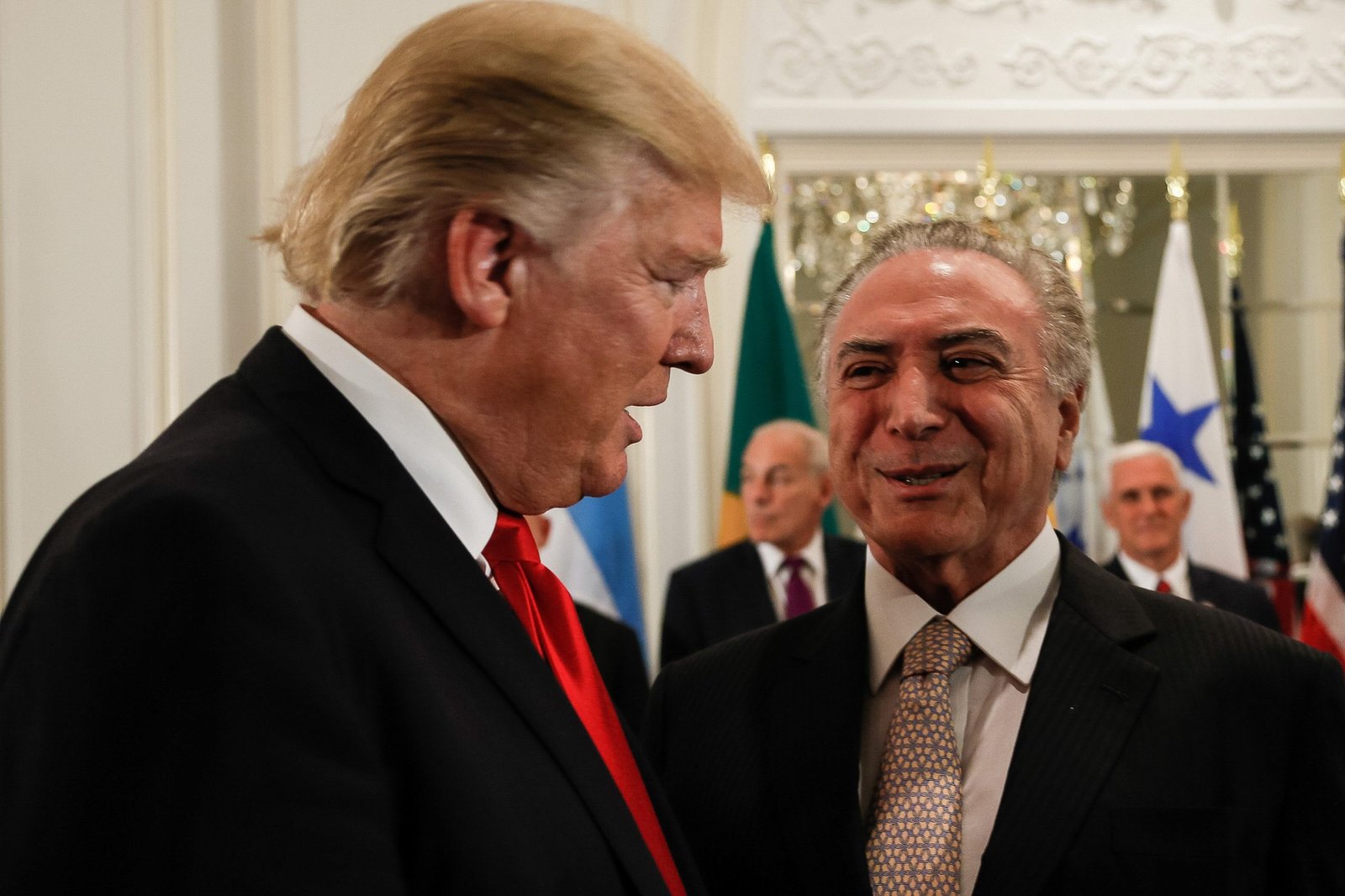 Alckmin quer negociar tarifa dos EUA sobre aço e alumínio