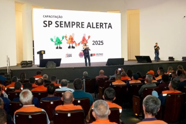 Defesa Civil de SP reúne municípios para fortalecer a prevenção e resposta a desastres naturais Defesa Civil de SP reúne municípios para fortalecer a prevenção e resposta a desastres naturais