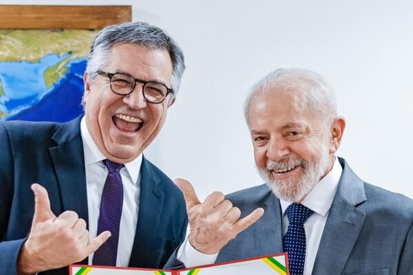 Governo rompe o silêncio sobre demissão de Nísia da Saúde