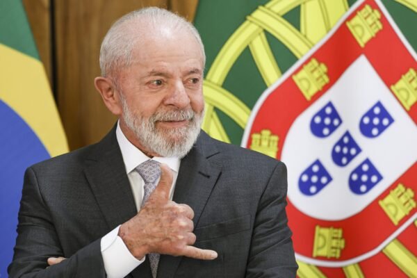 Lula diz que, de vez em quando, ‘erra na escolha de ministros’