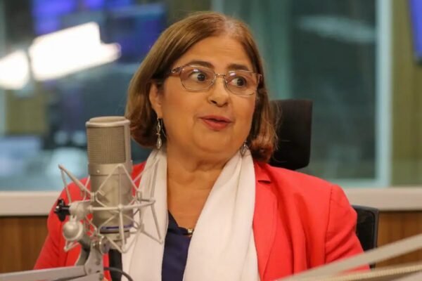 Ministra das Mulheres de Lula ofereceu verba à secretária antes de demiti-la