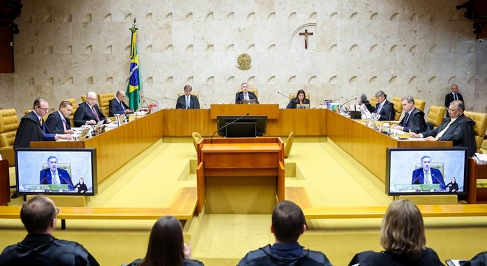 Bolsonaro defende eventual julgamento no plenário do STF