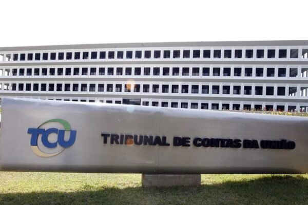 TCU arquiva processo para multar general por mudanças na fiscalização de armas