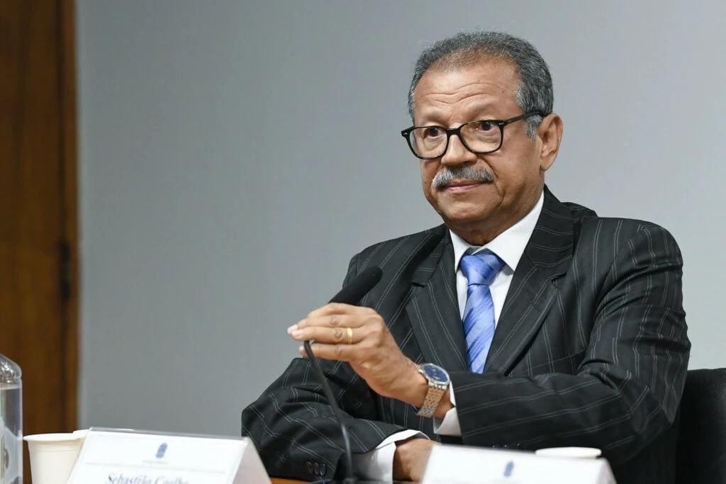 Polícia Federal não encontra vínculo financeiro entre advogado de Filipe Martins e atos do 8/1