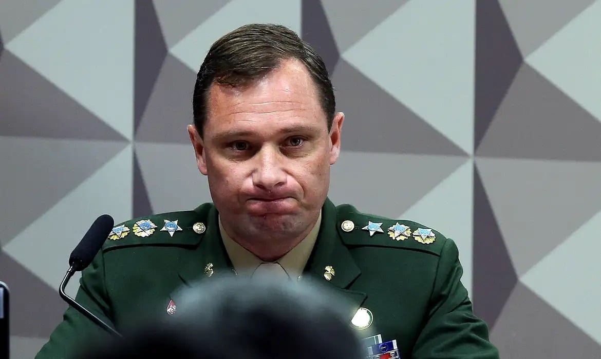 Bolsonaro posta áudio em que Mauro Cid diz que foi coagido a delatar
