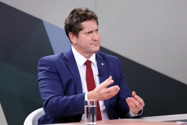 Kim Kataguiri denuncia caso das ‘quentinhas invisíveis’ ao MPF