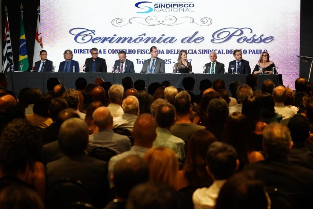 Câmara prestigia posse da nova diretoria e conselho da delegacia sindical do Sindifisco
