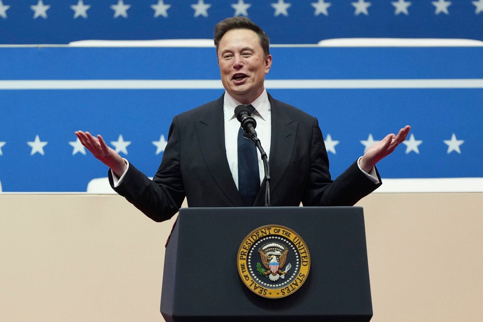 Funcionários de Elon Musk tiveram acesso a dados confidenciais de servidores federais, diz jornal
