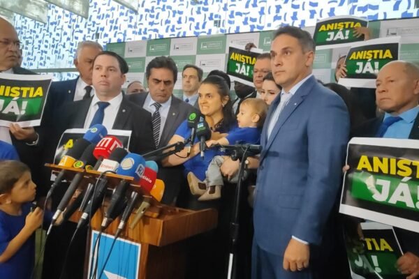 Bolsonaro rebate ataques de Lula: ‘Toda vez que está nas cordas, coisas acontecem’