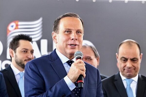 Marcelo D2 é condenado a pagar R$ 10 mil a João Doria por danos morais